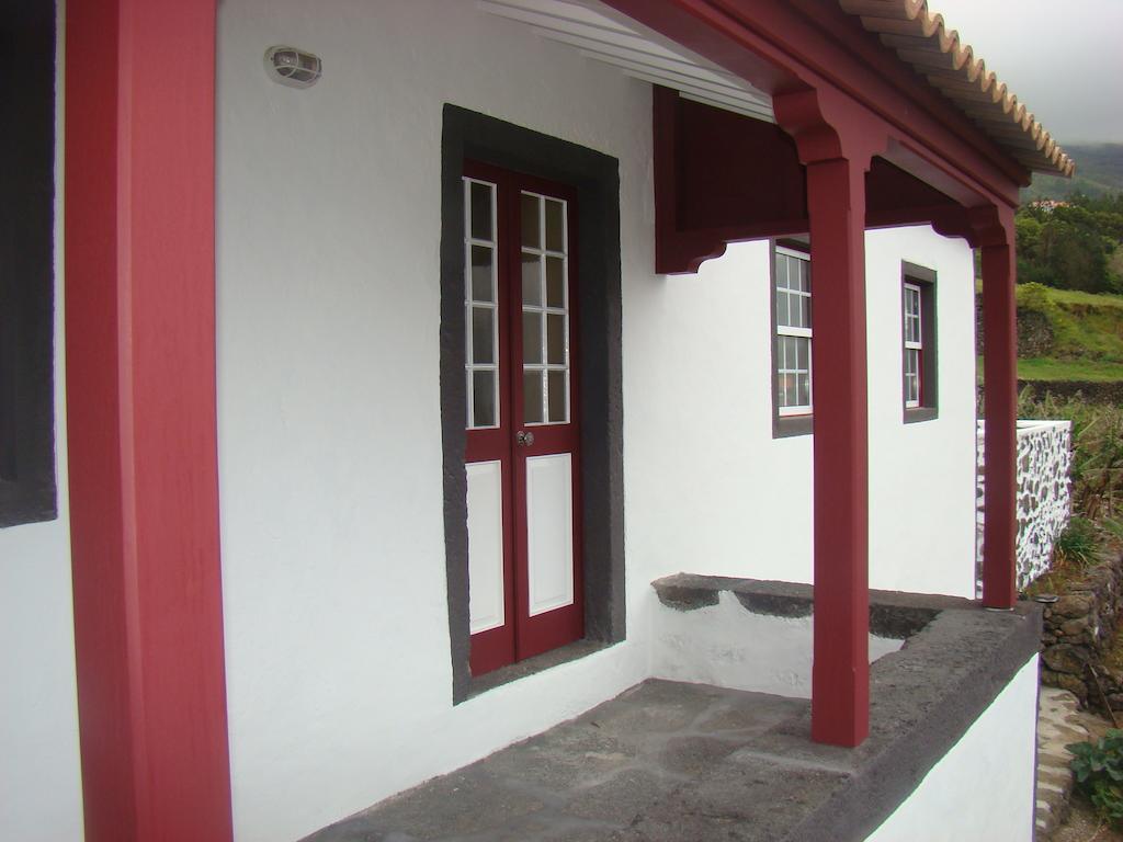 Casa Das Pedras Altas Лажес до Пико Екстериор снимка